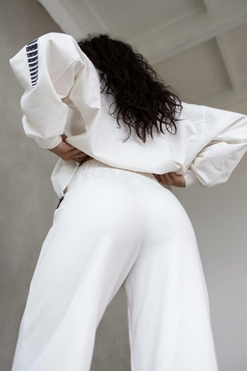 Жіночі штани палаццо, вільні, що розширюються від стегна, з високою посадкою на талії.
